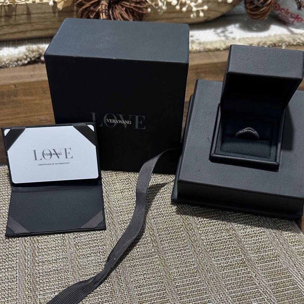 Vera Wang Love Ring in Black Box